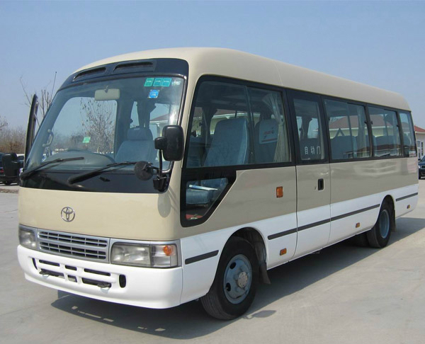 中巴包車車型系